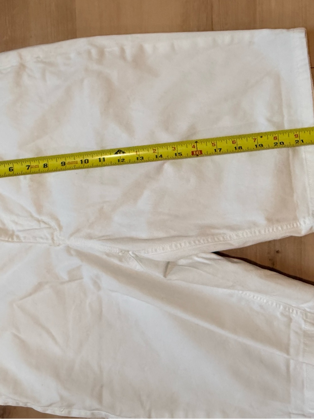 Bandolino Riley Bermuda Shorts White Size 14P Stretch Denim Petite - Picture 7 of 8